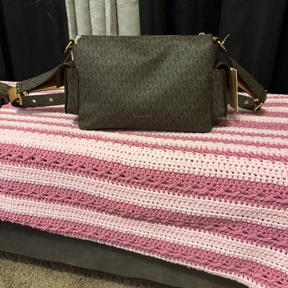 Michael By Michael Kors Brown/Acorn Dakota Medium Signature Logo Shoulder Bag - Picture 10 of 11